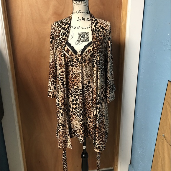 Lingerie set - Picture 1 of 4